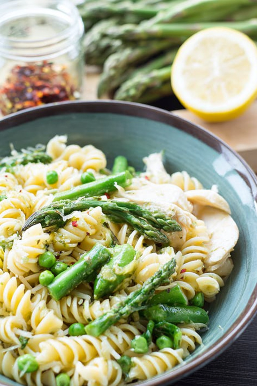 Spring Time Pasta with Asparagus and Peas