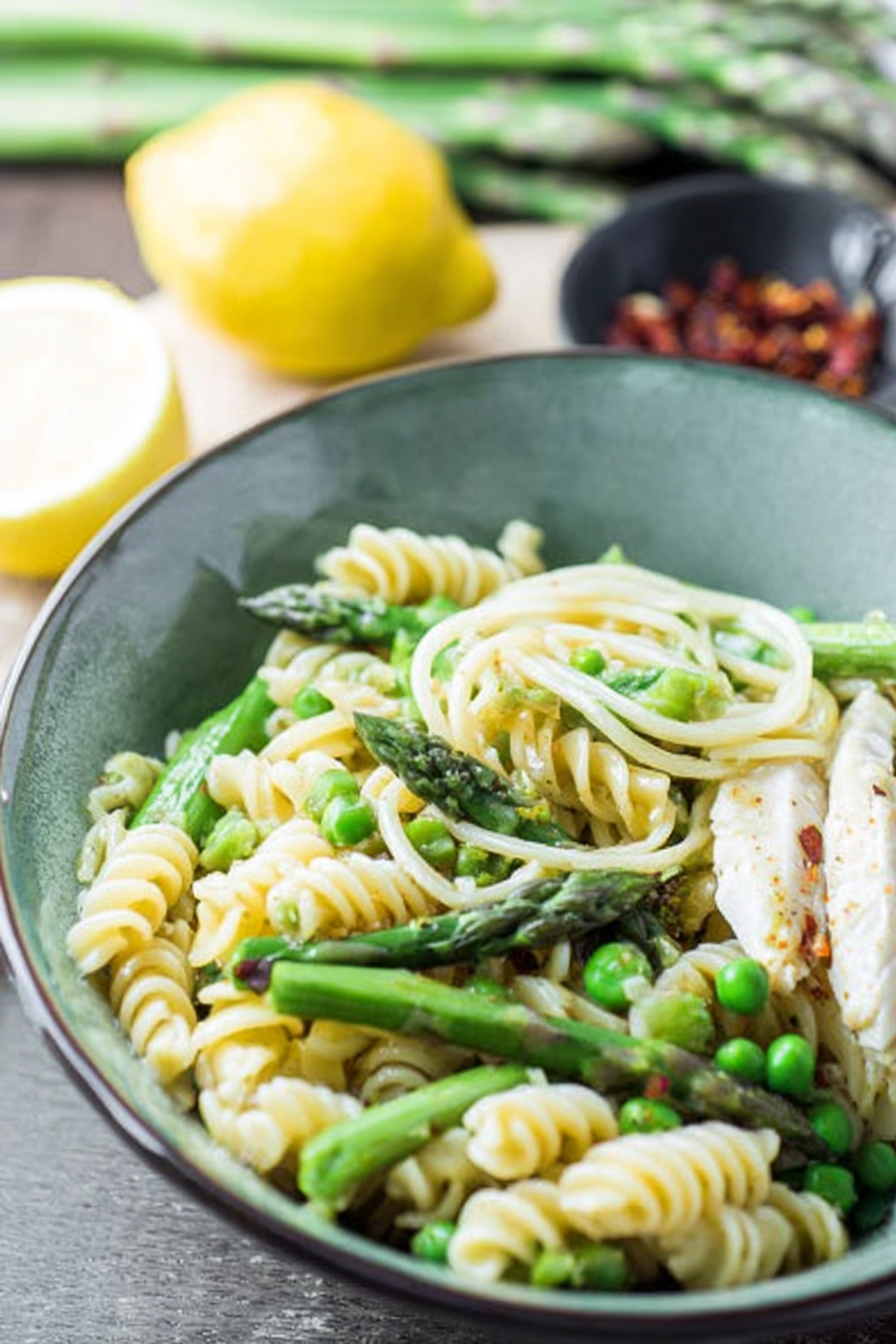 Spring Time Pasta with Asparagus and Peas