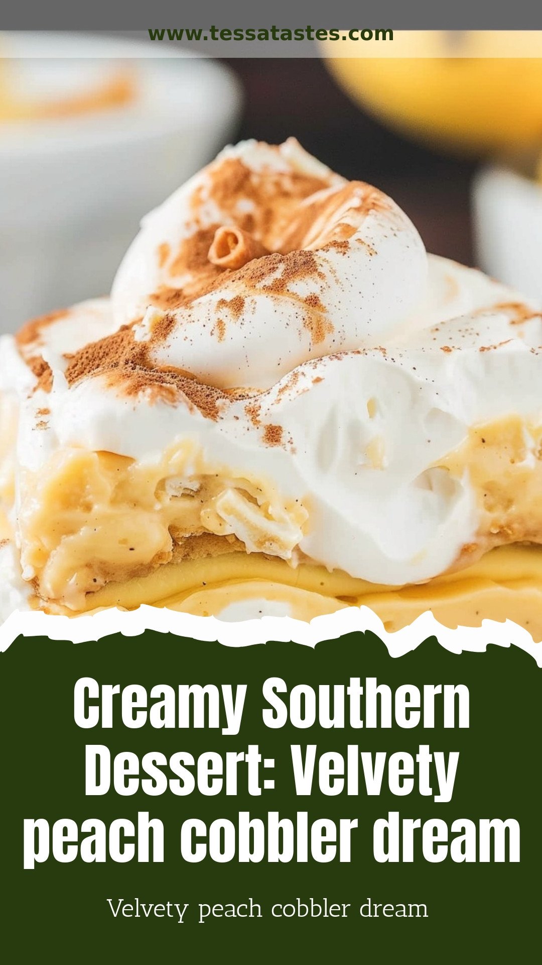 Creamy Southern Dessert: Velvety peach cobbler dream