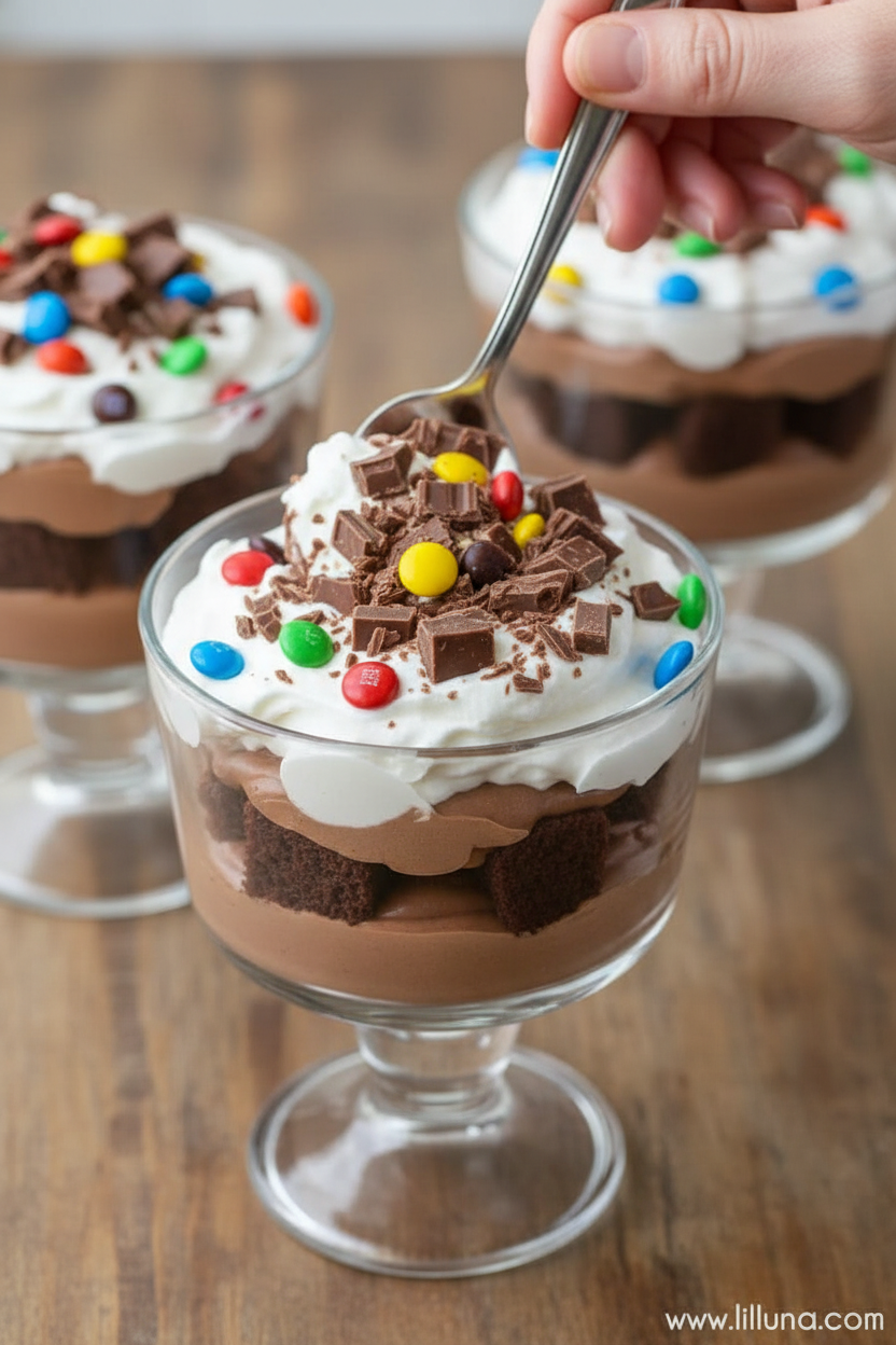 Easy Candy Bar Trifle Dessert Recipe